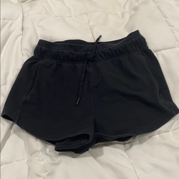 lululemon athletica Pants - Lululemon inner glow shorts